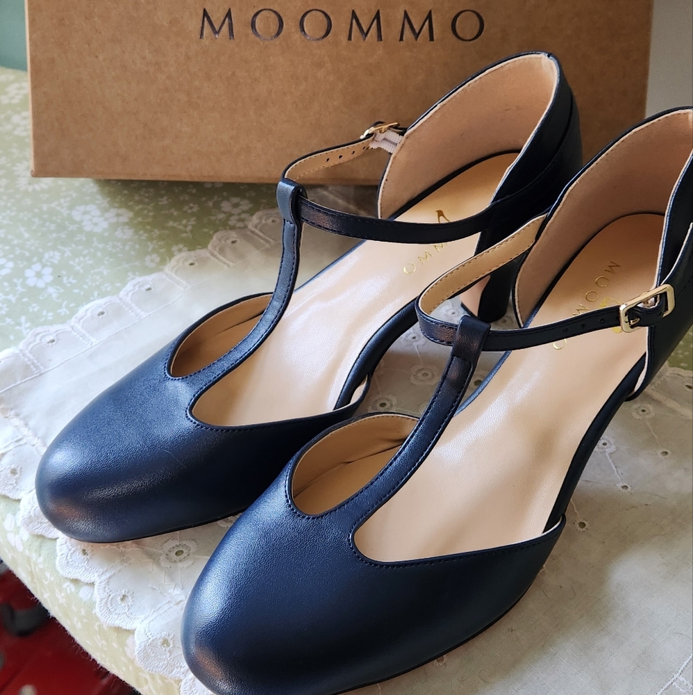 Women's Mary Jane Heels Size 9